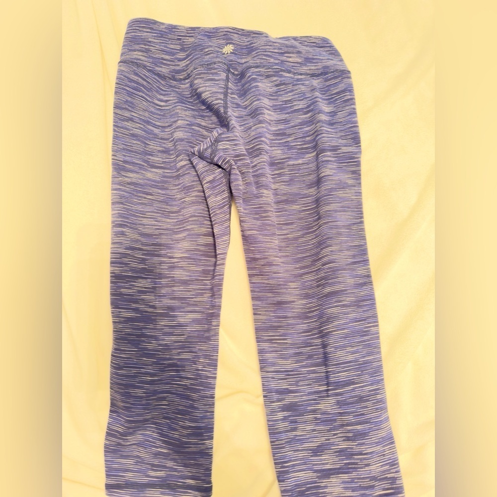 Athleta Blue Marled Cropped Leggings size Medium -like new!